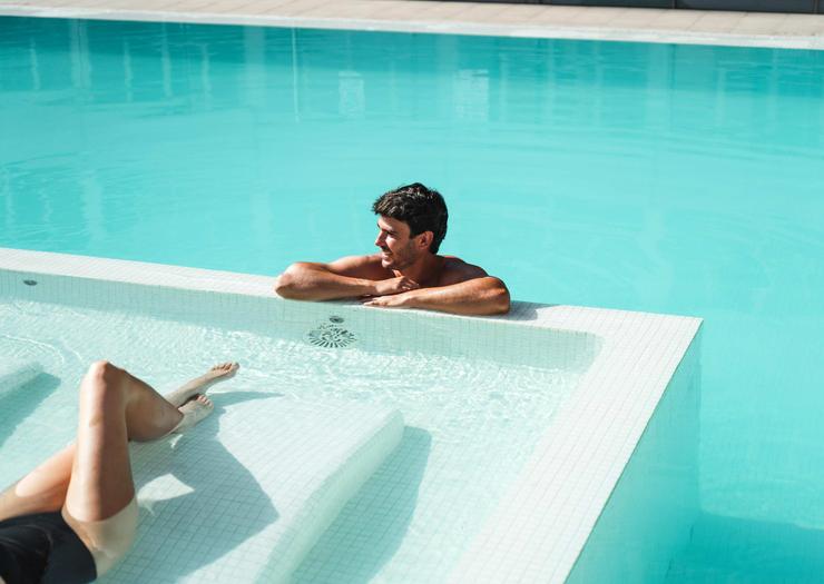 Days of sun, beach and shared moments facing Benidorm. Villa del Mar Hôtel Benidorm Days of sun, beach and shared moments facing Benidorm. Villa del Mar Hôtel Benidorm